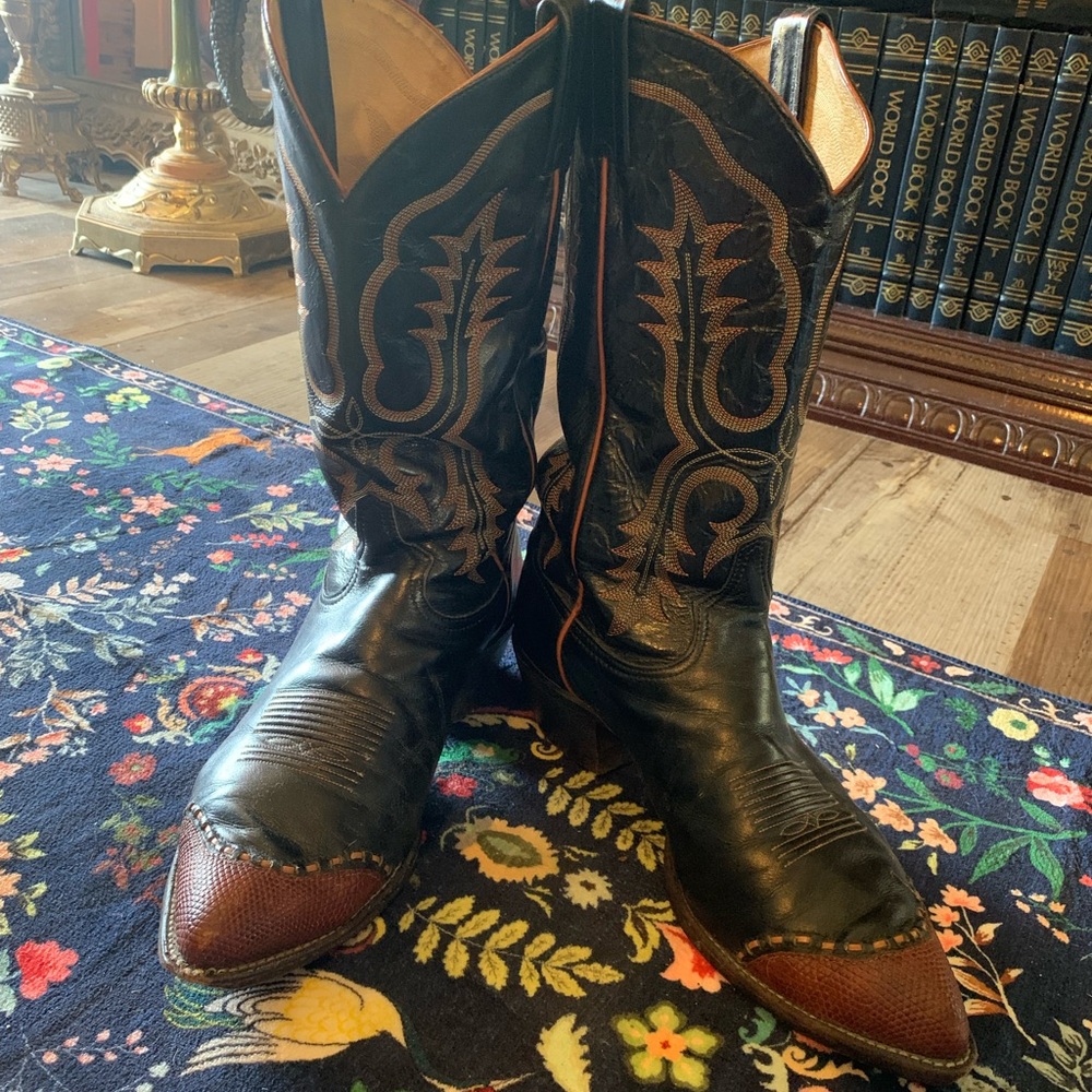 Vintage Tony Lama Black Label two tone cowboy boots reptile pointy toe